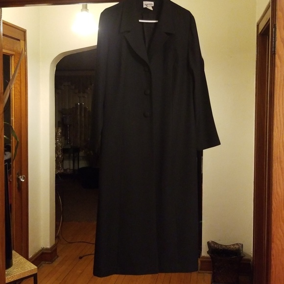 Duster - Picture 3 of 5